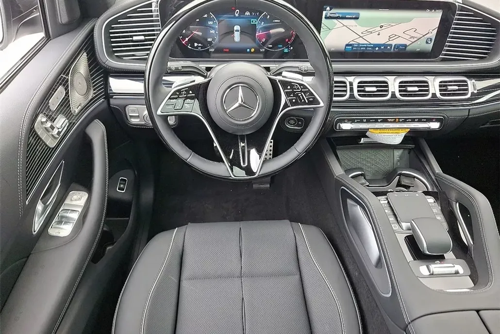 2026 Mercedes Benz GLS 580 4MATIC photo 1