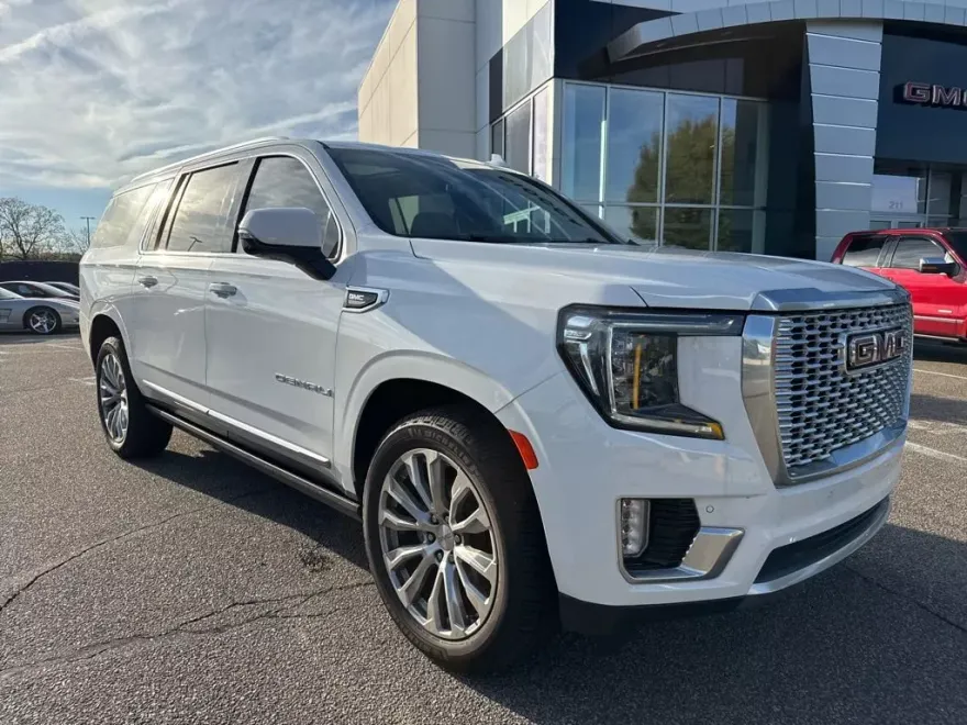 2022 Gmc Yukon XL Denali photo 1