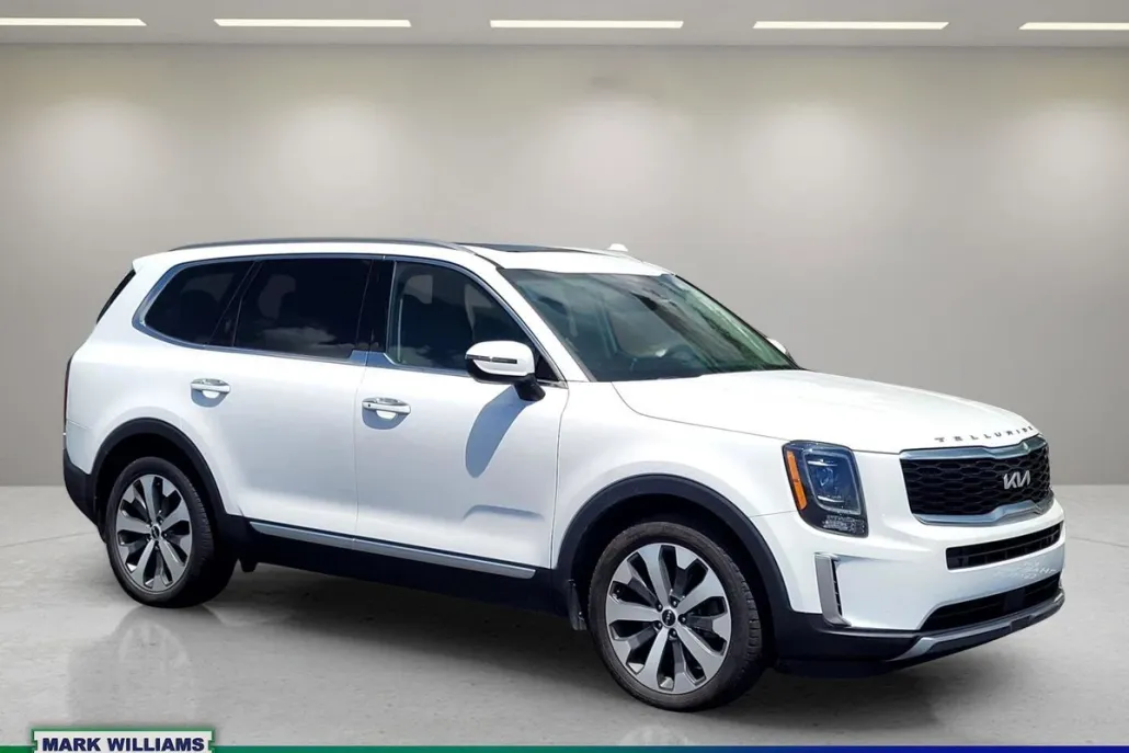 2022 Kia Telluride S photo 1