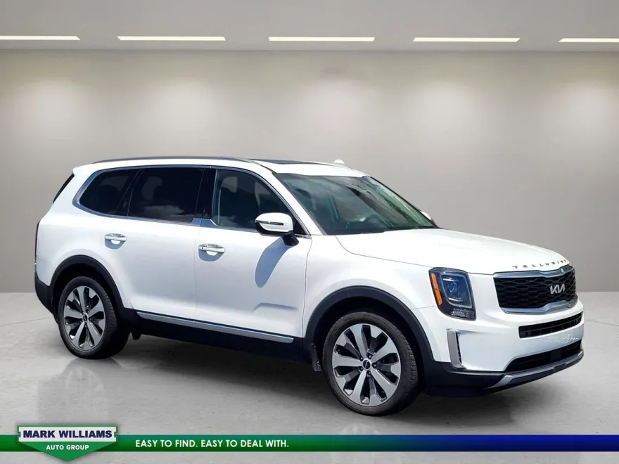 2022 Kia Telluride S photo 1