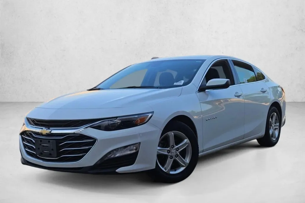 2023 Chevrolet Malibu 1LT photo 1