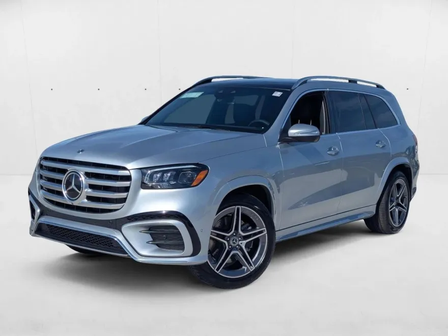 2025 Mercedes Benz GLS 450 4MATIC photo 1