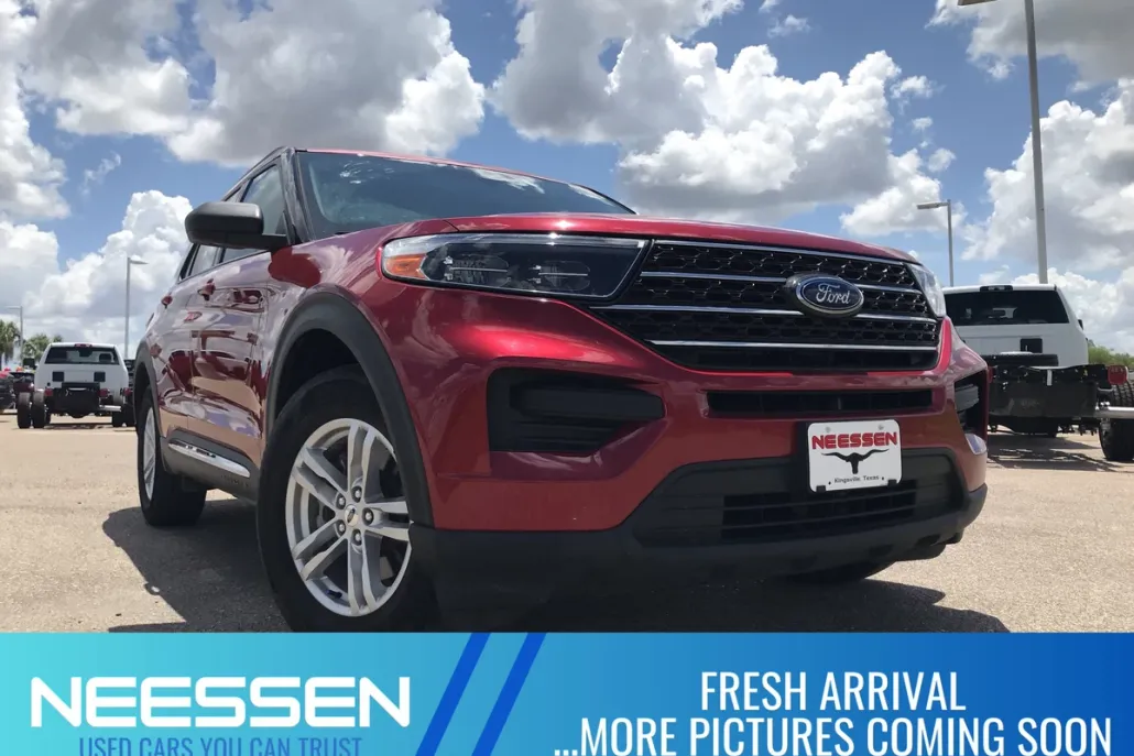 2022 Ford Explorer XLT photo 1