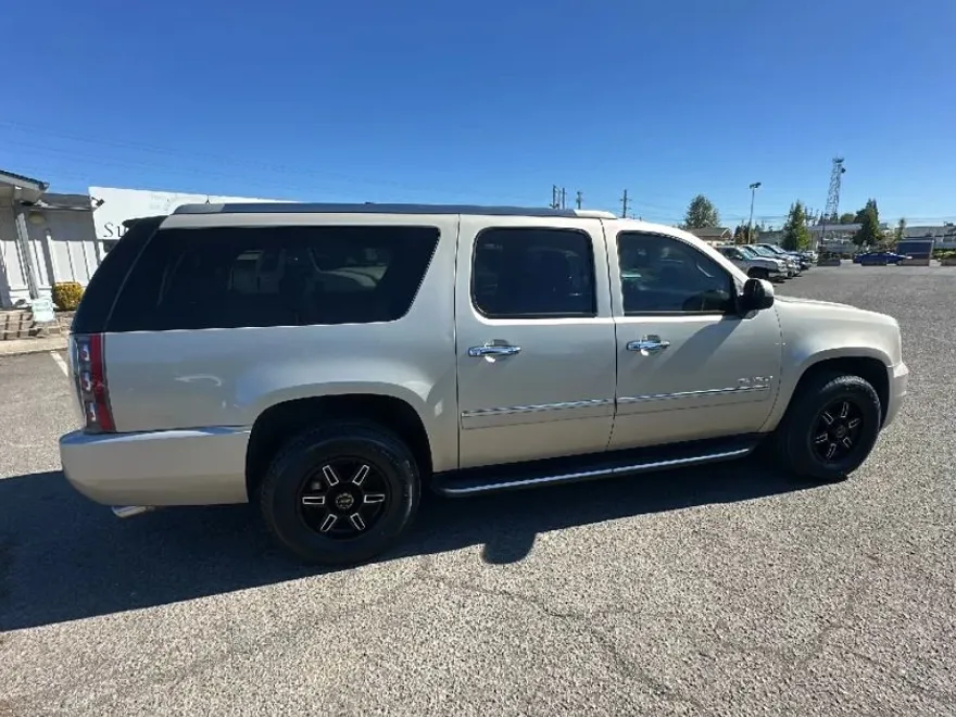 2013 Gmc Yukon XL 1500 Denali photo 1