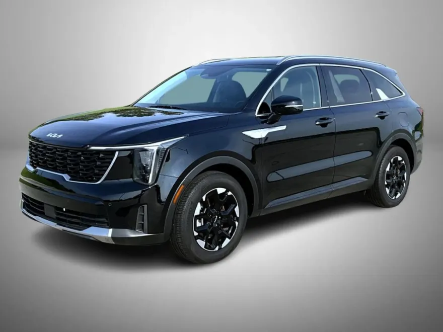 2024 Kia Sorento S photo 1