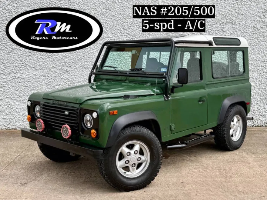 1995 Land Rover Defender photo 1