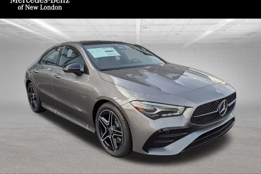 2025 Mercedes Benz CLA 250 4MATIC photo 1