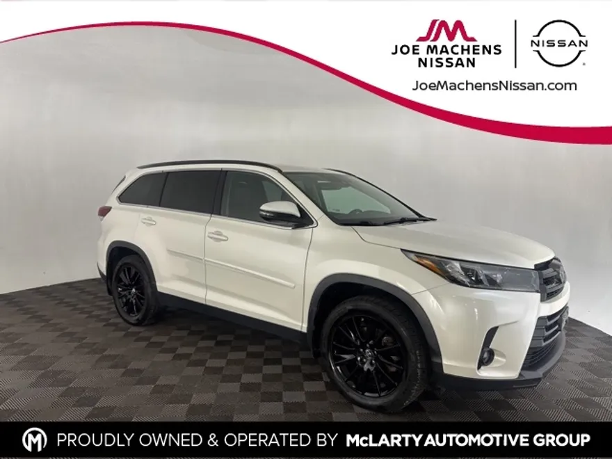 2019 Toyota Highlander Base photo 1
