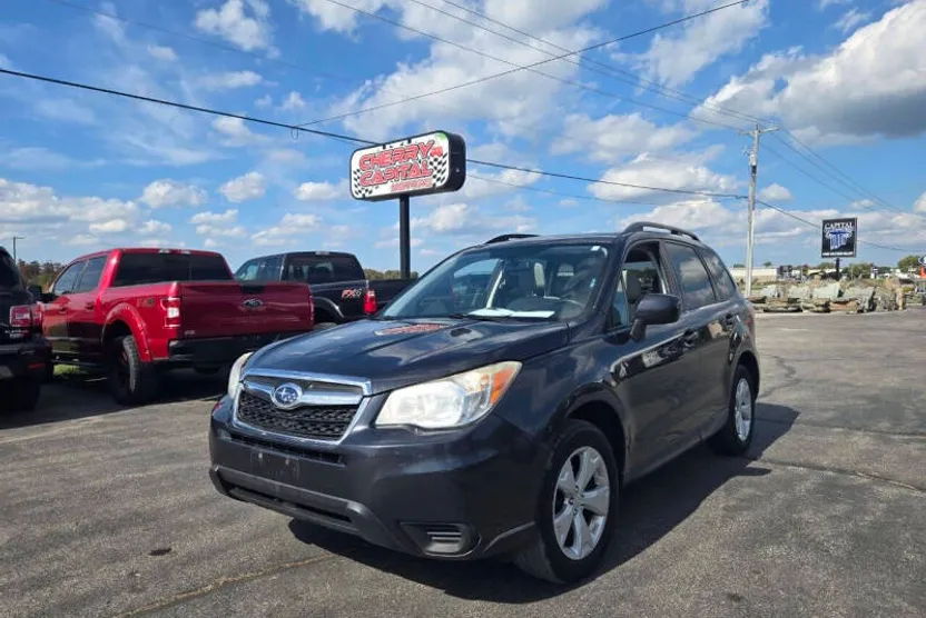 2015 Subaru Forester 2.5i Premium photo 1