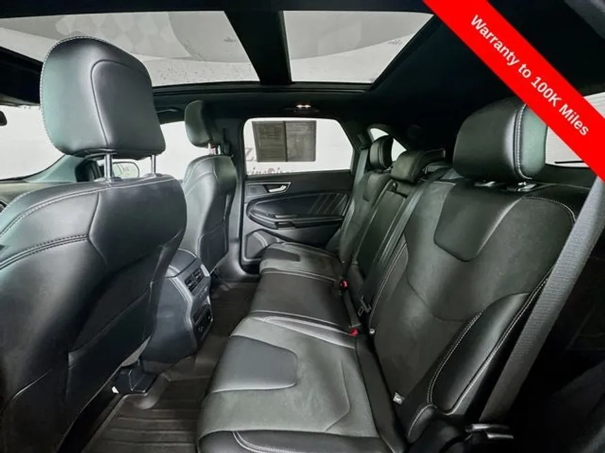 2021 Ford Edge ST photo 1