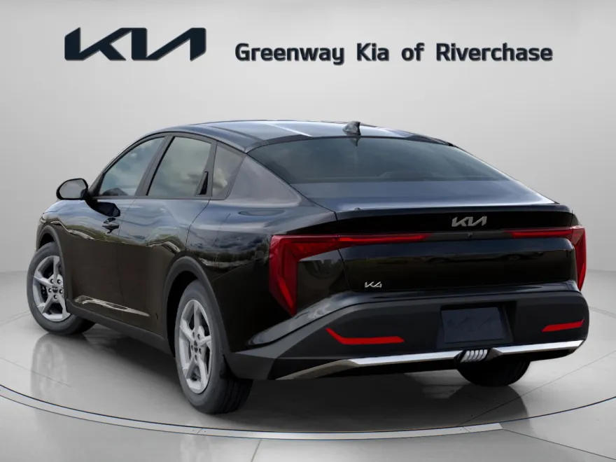 2025 Kia K4 LXS photo 1
