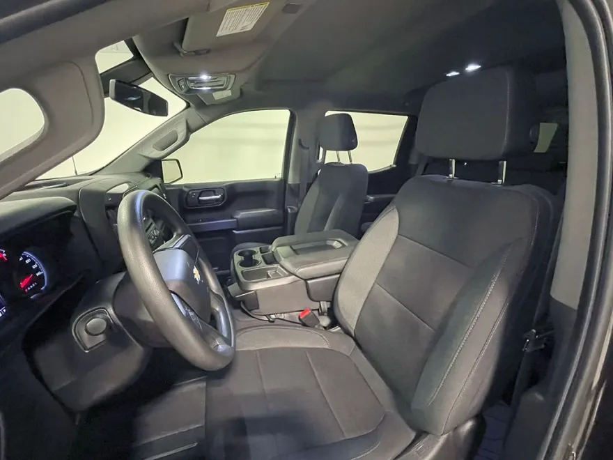 2022 Chevrolet Silverado 1500 Custom photo 1