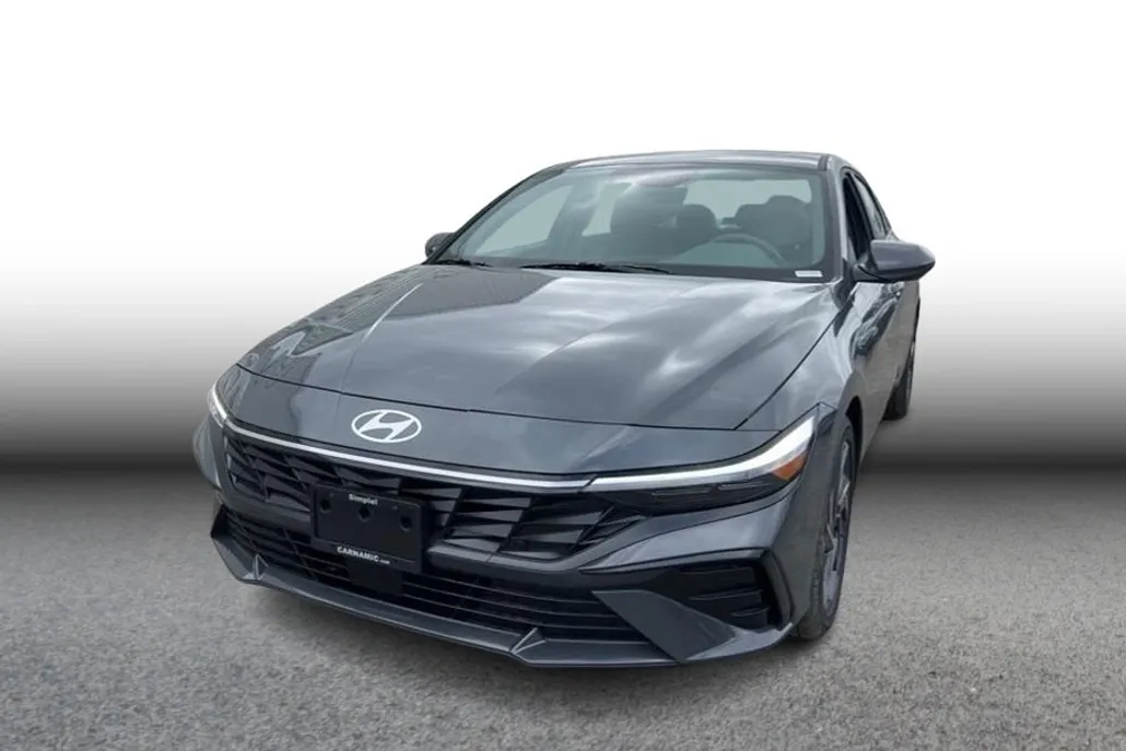 2025 Hyundai Elantra SEL Convenience photo 1