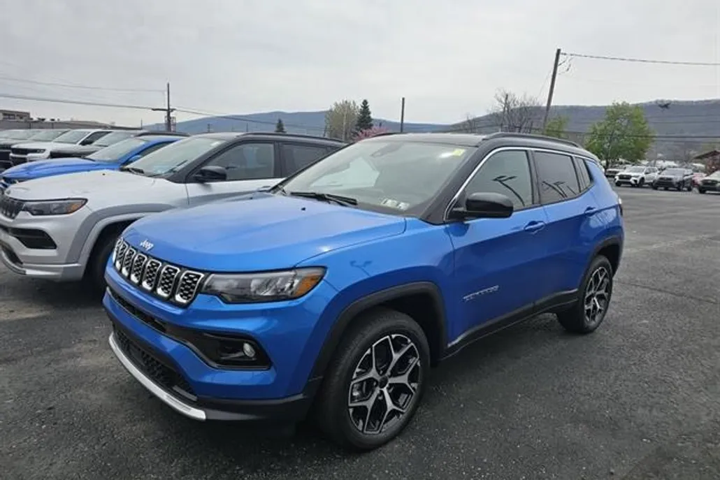 2025 Jeep Compass Limited photo 1