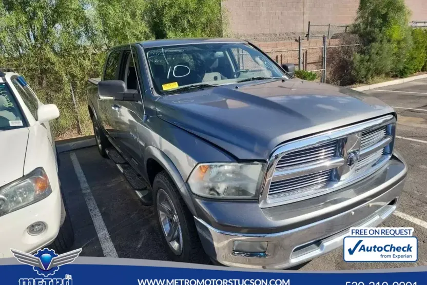 2009 Dodge Ram SLT photo 1