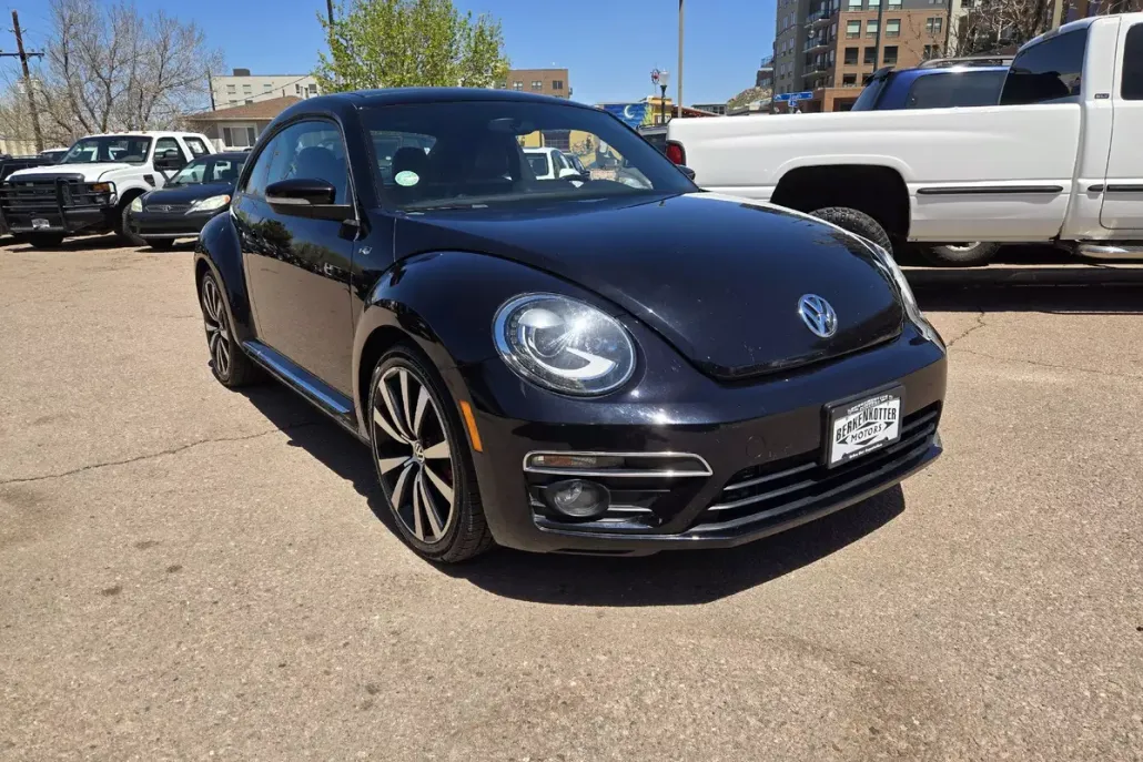 2015 Volkswagen Beetle R-Line photo 1