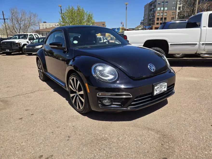 2015 Volkswagen Beetle R-Line photo 1