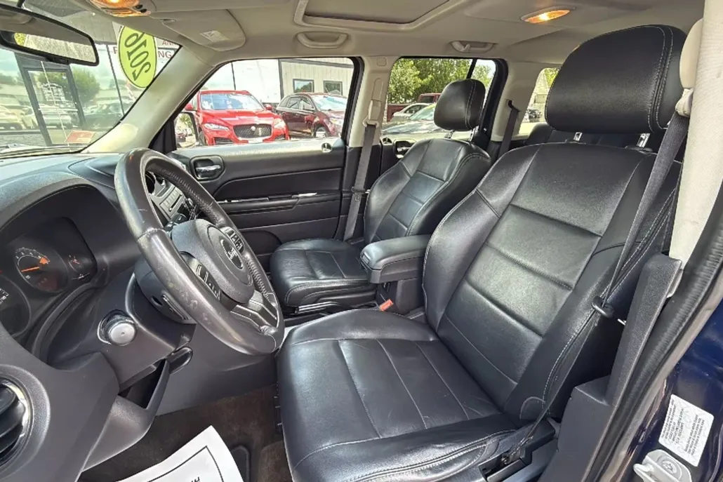 2016 Jeep Patriot High Altitude Altitude Edition Sport photo 1