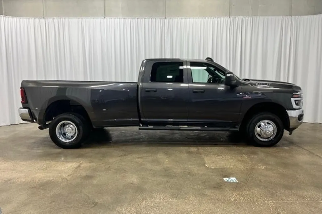 2026 Ram 3500 Tradesman photo 1