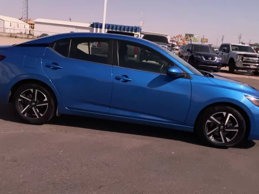 2024 Nissan Sentra SV photo 1