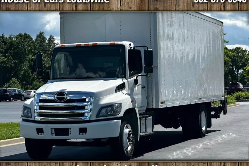 2020 Hino Conventional Type Truck Single Cab photo 1