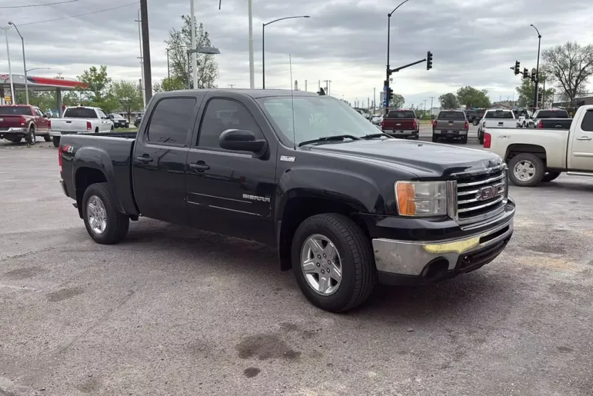 2013 Gmc Sierra 1500 SLT photo 1