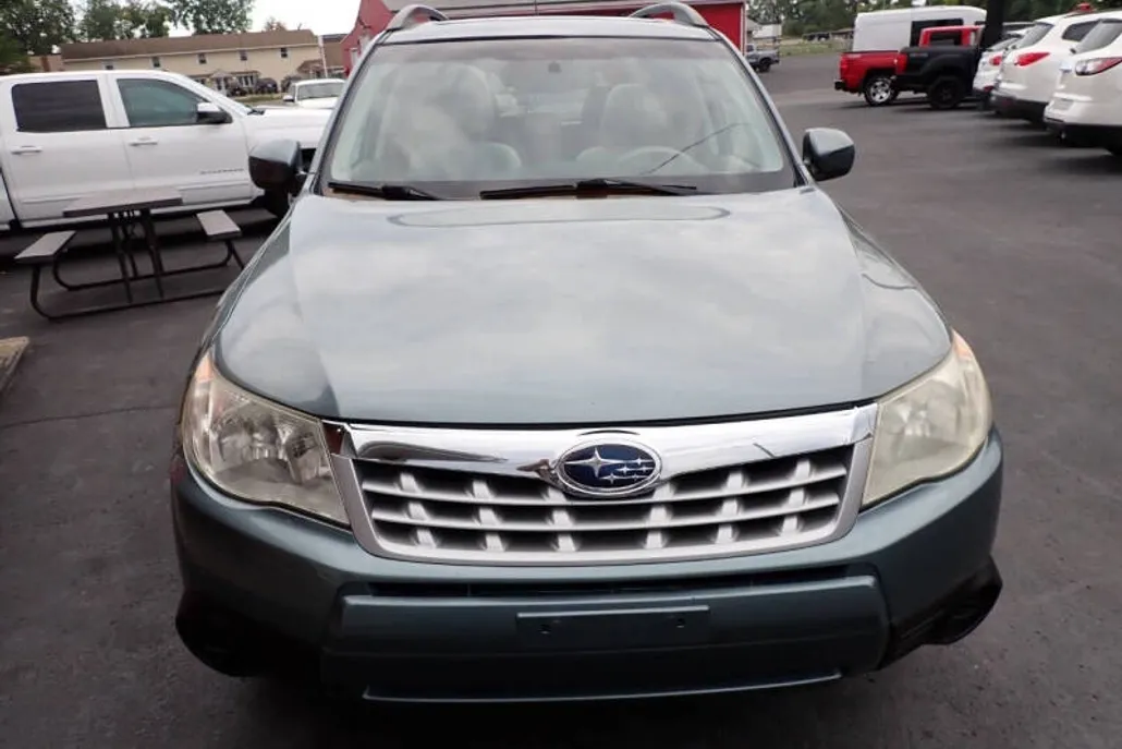2012 Subaru Forester 2.5X Premium photo 1
