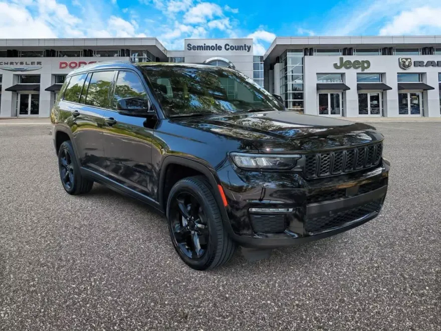2024 Jeep Grand Cherokee Limited photo 1