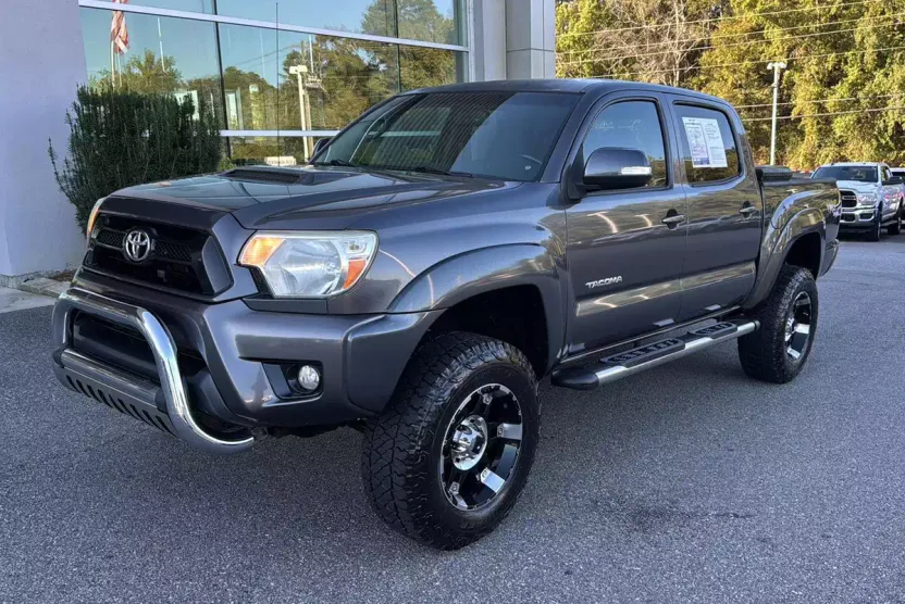 2012 Toyota Tacoma V6 Double Cab 4x4 photo 1