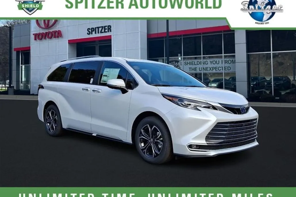 2025 Toyota Sienna Platinum photo 1