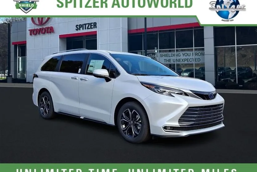 2025 Toyota Sienna Platinum photo 1