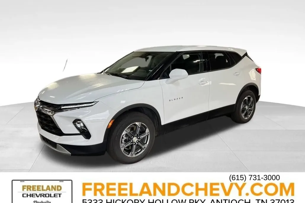 2025 Chevrolet Blazer 2LT photo 1