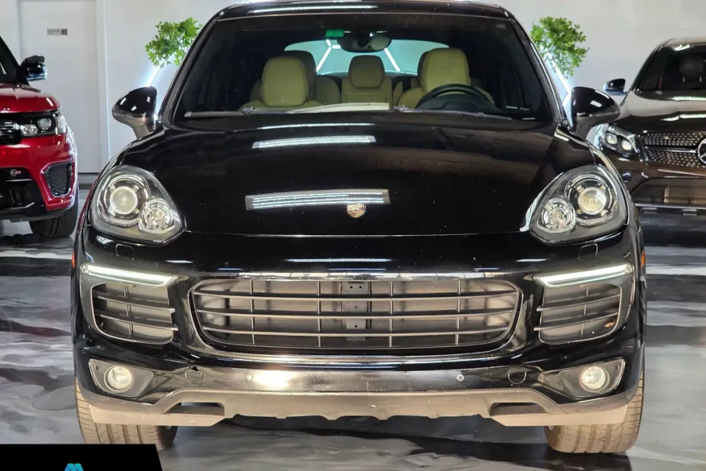 2018 Porsche Cayenne Base Platinum Edition photo 1