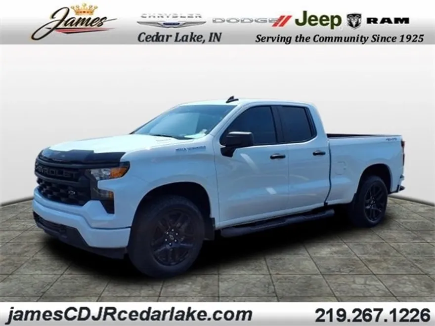 2025 Chevrolet Silverado 1500 Custom photo 1