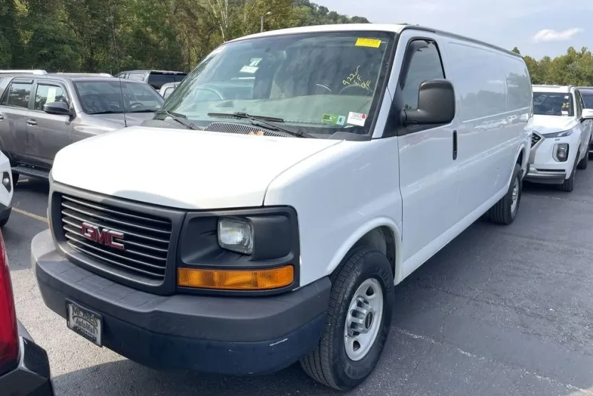 2015 Gmc Savana photo 1