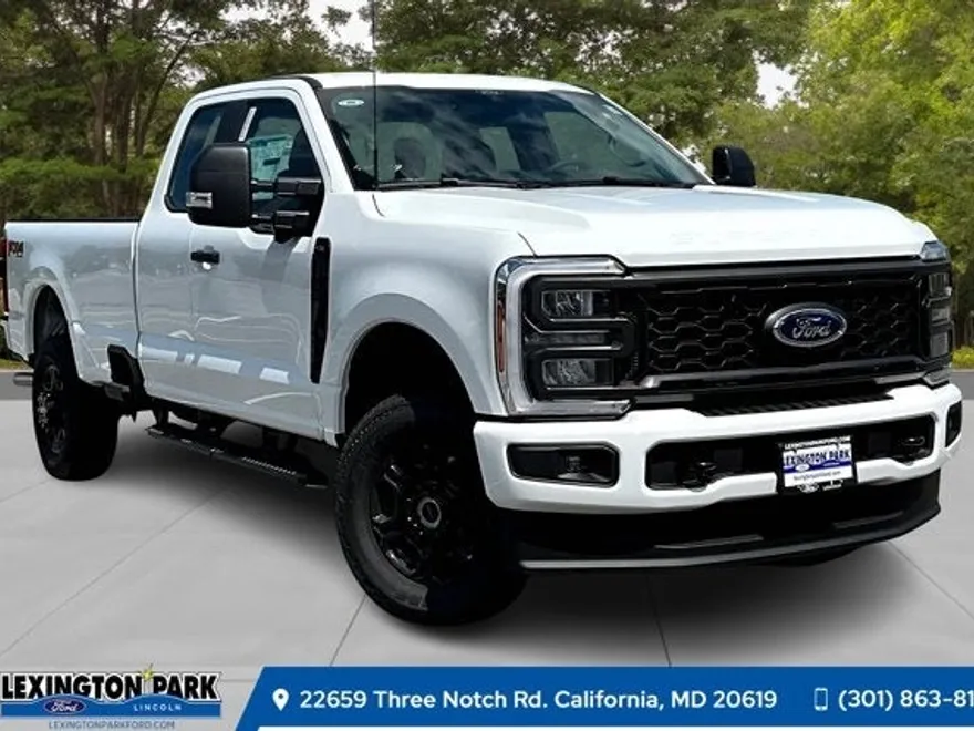 2025 Ford F-350 XL photo 1