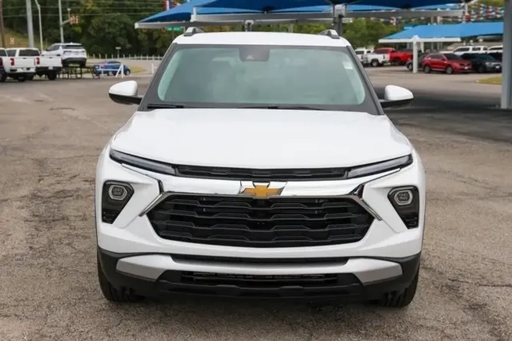 2026 Chevrolet Trailblazer LT photo 1