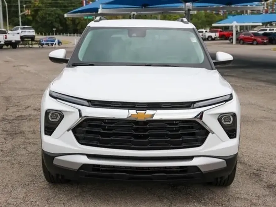 2026 Chevrolet Trailblazer LT photo 1