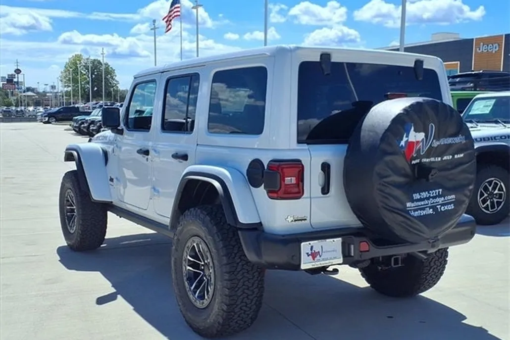 2025 Jeep Wrangler Rubicon X photo 1