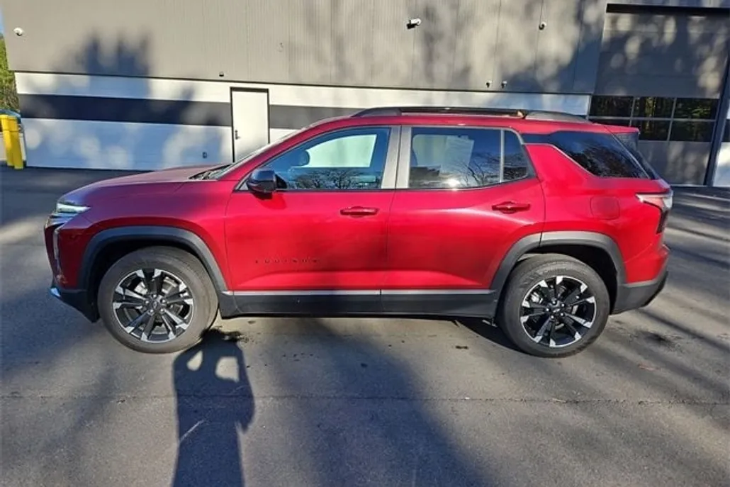 2025 Chevrolet Equinox RS photo 1
