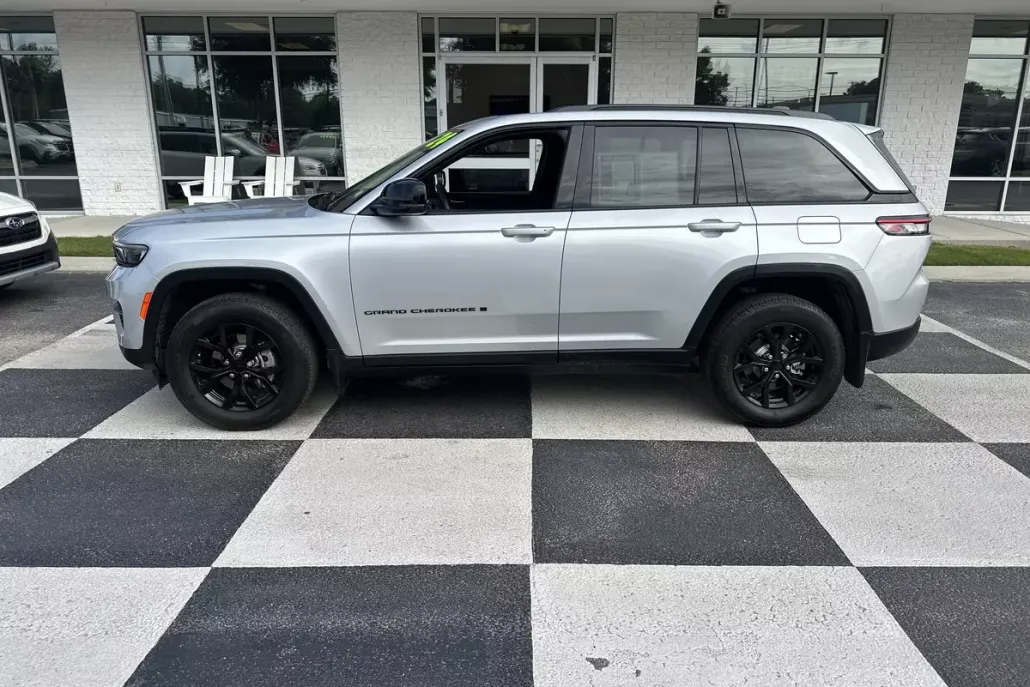 2024 Jeep Grand Cherokee Altitude X photo 1
