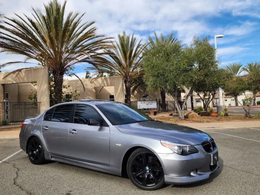 2007 Bmw 550i 5-Series photo 1