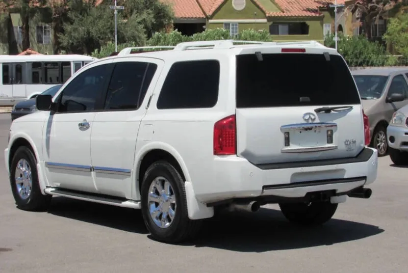 2006 Infiniti QX56 photo 1