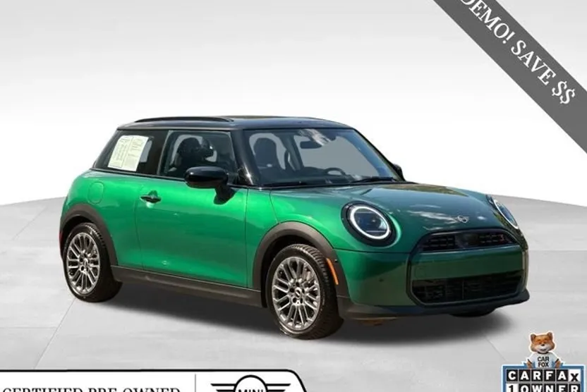 2025 Mini Cooper Signature photo 1