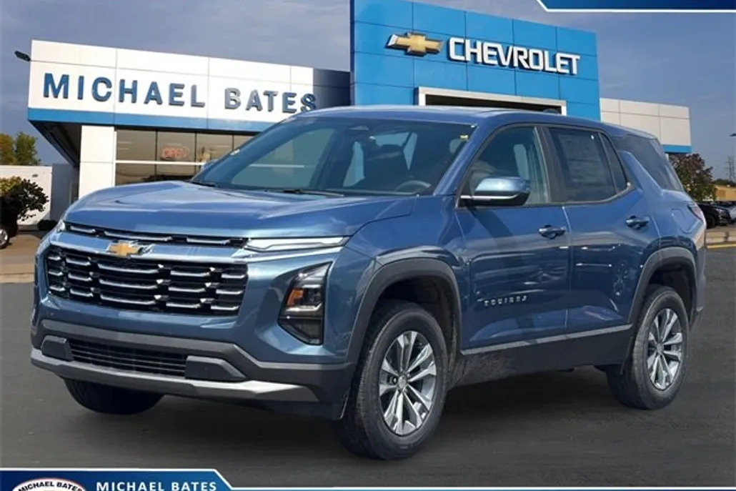 2026 Chevrolet Equinox LT photo 1