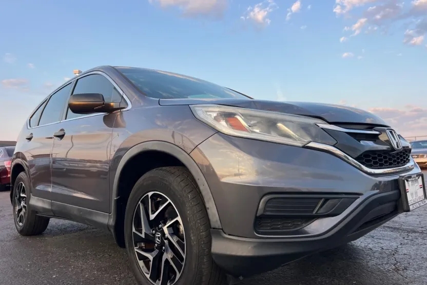 2016 Honda CR-V SE photo 1