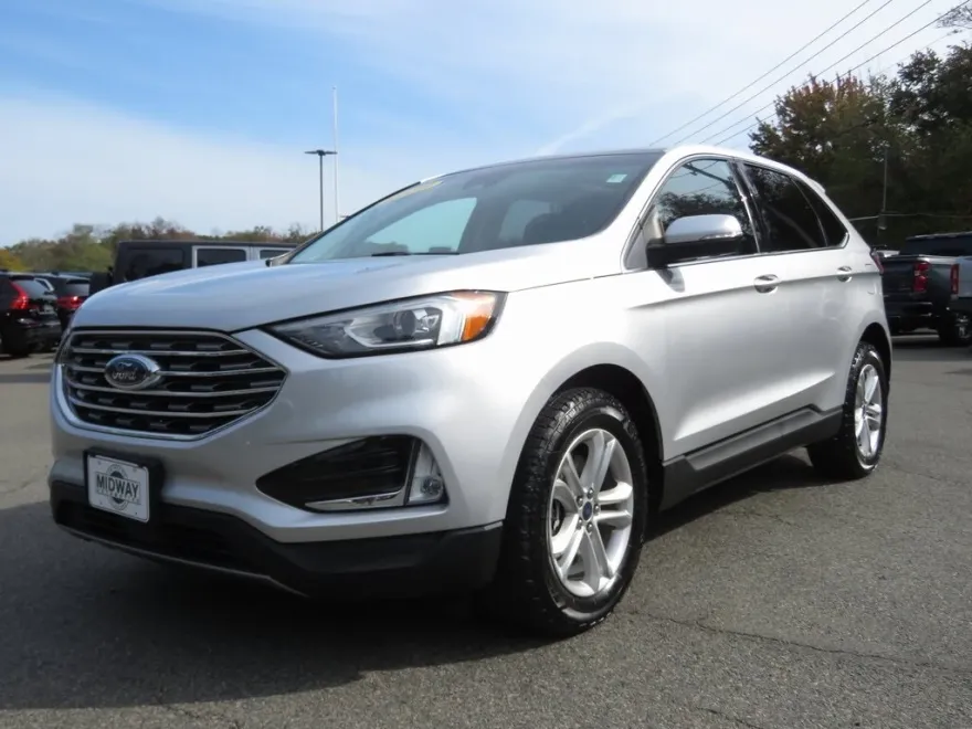2019 Ford Edge SEL photo 1