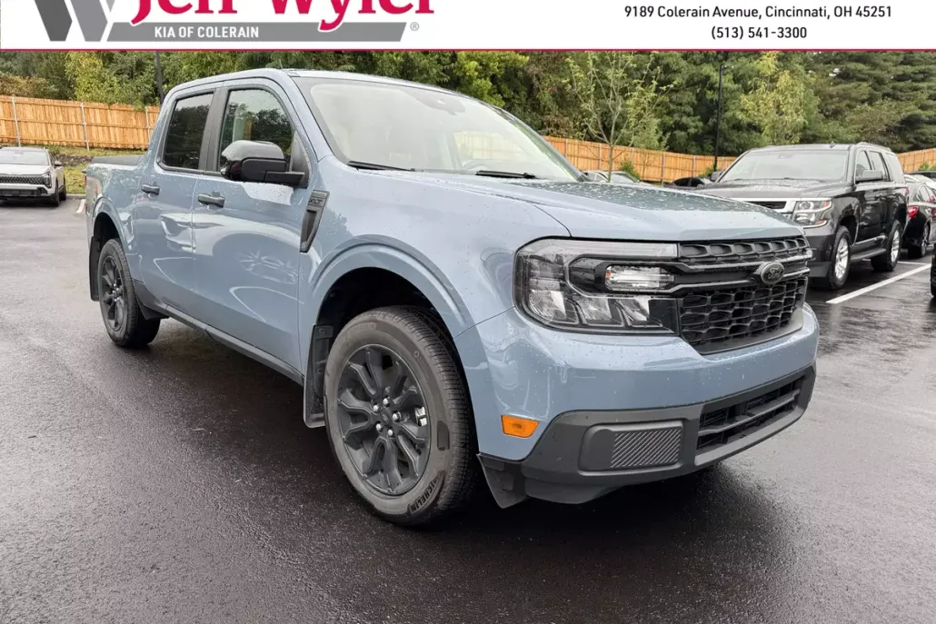 2024 Ford Maverick XLT photo 1