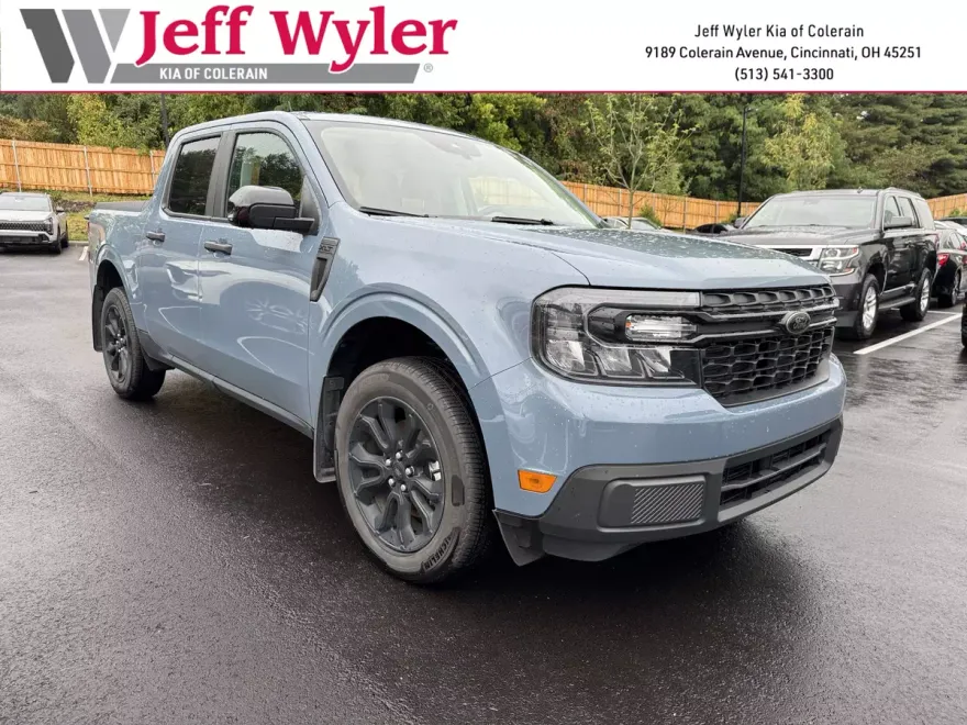 2024 Ford Maverick XLT photo 1