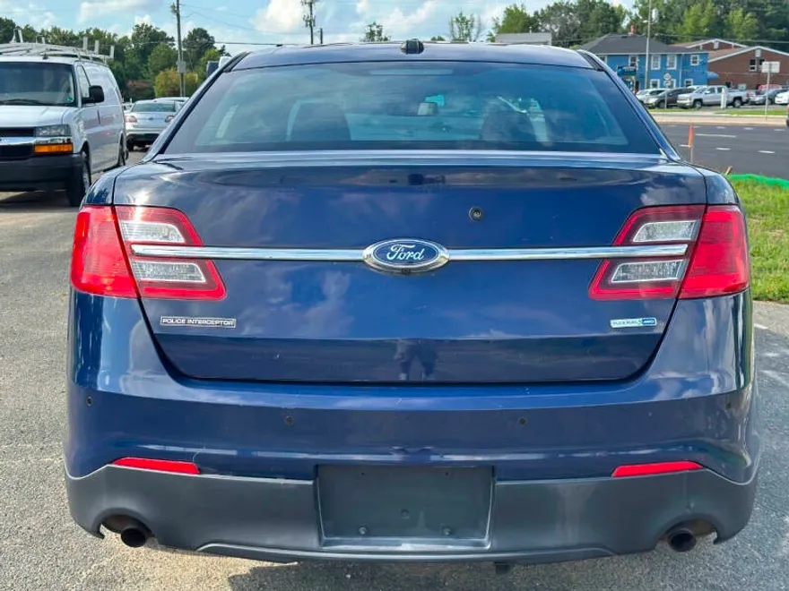 2014 Ford Taurus photo 1